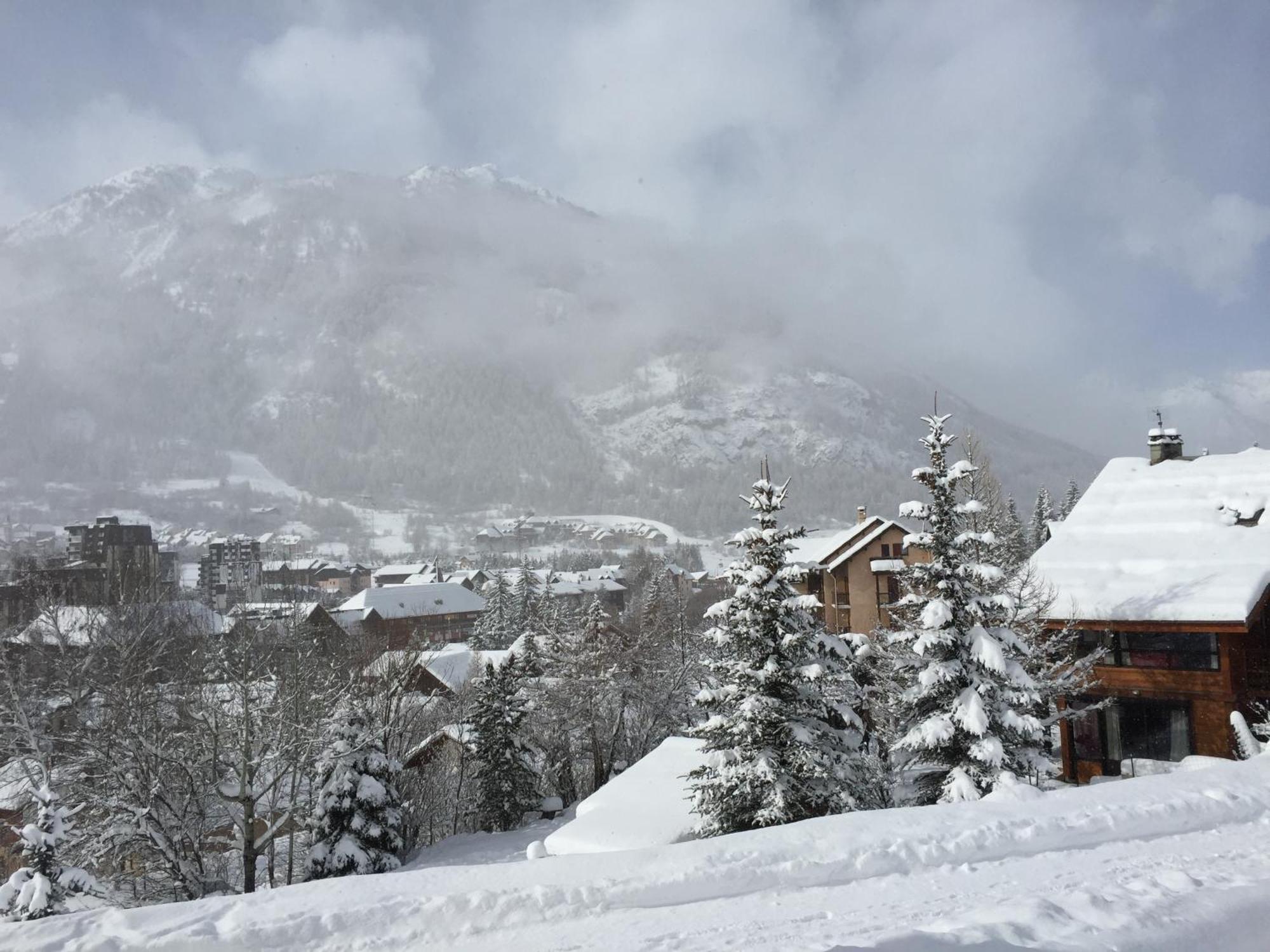 Chalets La Caillaude La Salle-les-Alpes Exterior foto